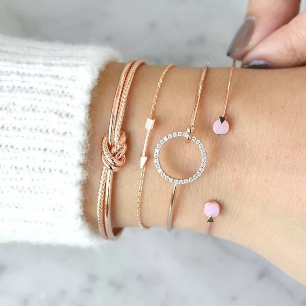 💎✨ LAST ONE 😱 Chic Bracelet Set - Picture 3 of 4